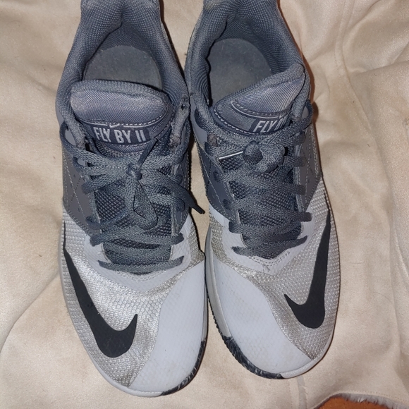 nike fly by 11